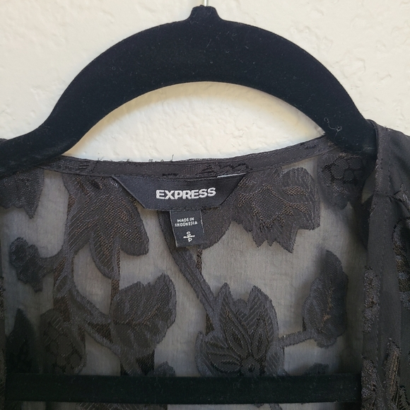 Express Jacquard Volume Sleeve Top - Picture 4 of 5